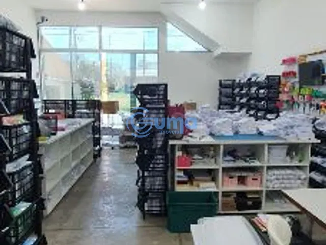 Prédio com 140m², à venda, no bairro Residencial Piemonte em Bragança Paulista