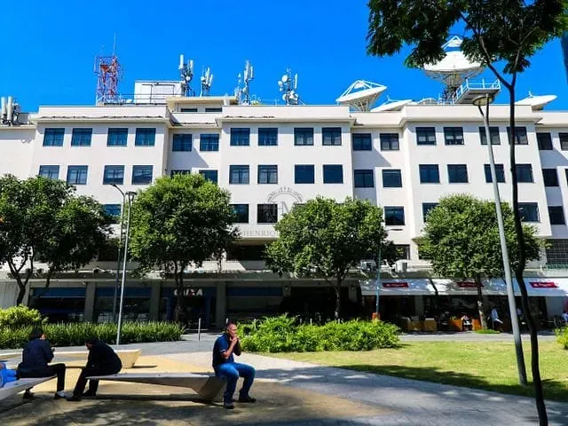 Prédio com 5000m², à venda, no bairro Saúde em Rio de Janeiro
