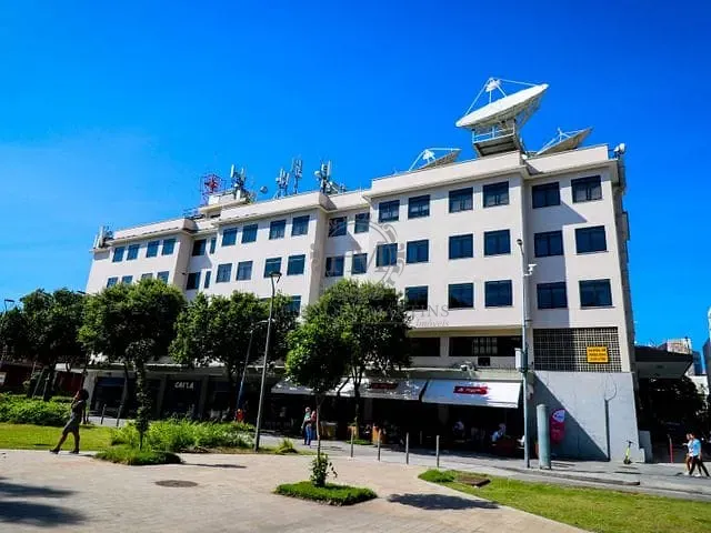 Prédio com 5000m², à venda, no bairro Saúde em Rio de Janeiro