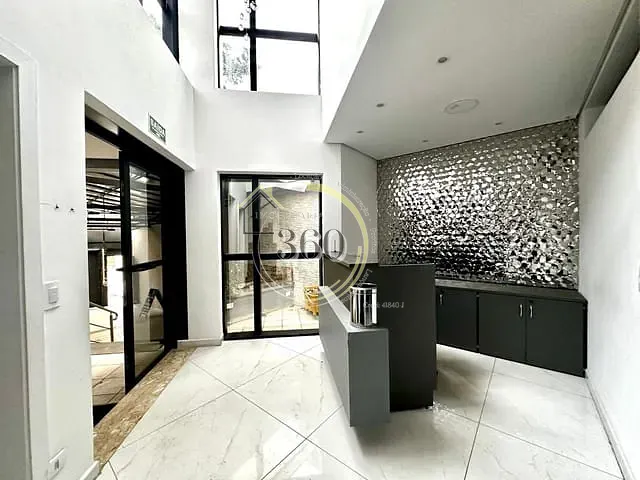 Prédio com 825m² 1 quarto e 11 banheiros, para alugar, no bairro Mooca em São Paulo