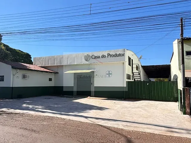 Prédio com 965m², para alugar, no bairro Jardim Rosângelo em Rolândia