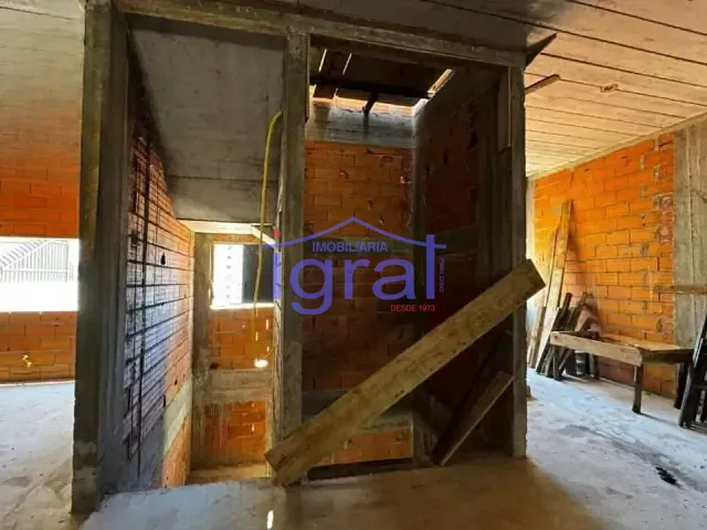 Prédio para alugar, no bairro Vila Guarani (Z Sul) em São Paulo