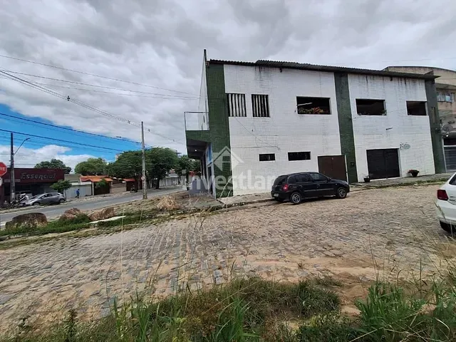 Prédio com 312m², à venda, no bairro Quarenta em Campina Grande