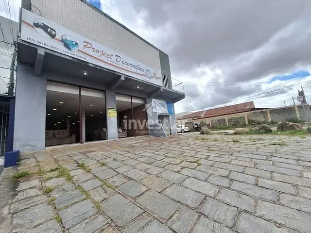 Prédio com 312m², à venda, no bairro Quarenta em Campina Grande