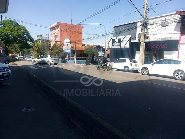 Prédio com 260m², à venda, no bairro Centro em Jaguariúna