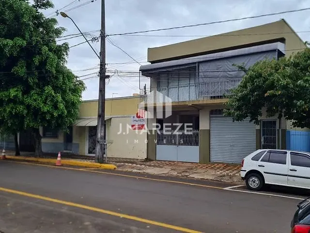 Prédio com 525m², à venda, no bairro Centro em Apucarana