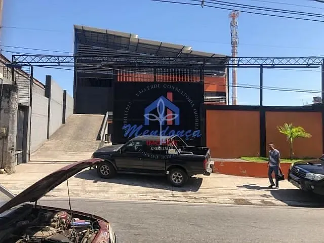 Galpão / Barracão com 1700m², à venda, no bairro Coelho da Rocha em São João de Meriti