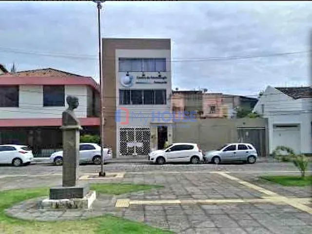 Prédio à venda, no bairro Centro em Ilhéus