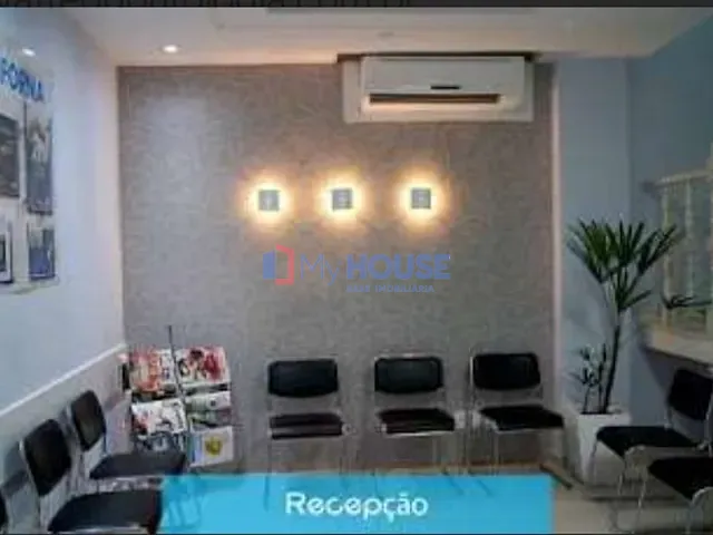 Prédio à venda, no bairro Centro em Ilhéus