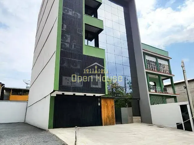 Prédio com 1000m², à venda, no bairro Conforto em Volta Redonda