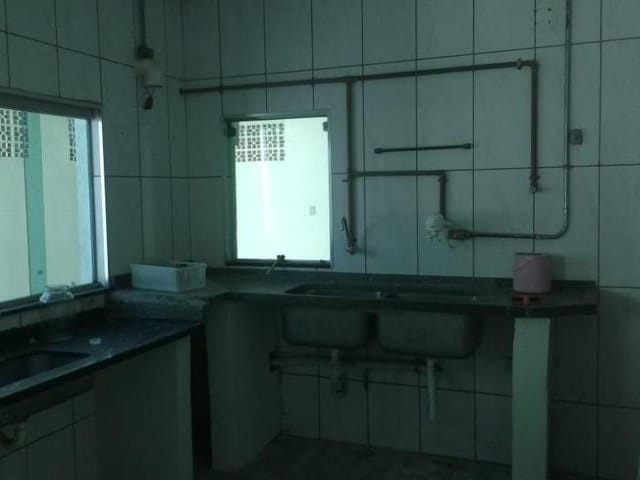 Prédio com 500m², para alugar, no bairro Cidade Brasil em Guarulhos