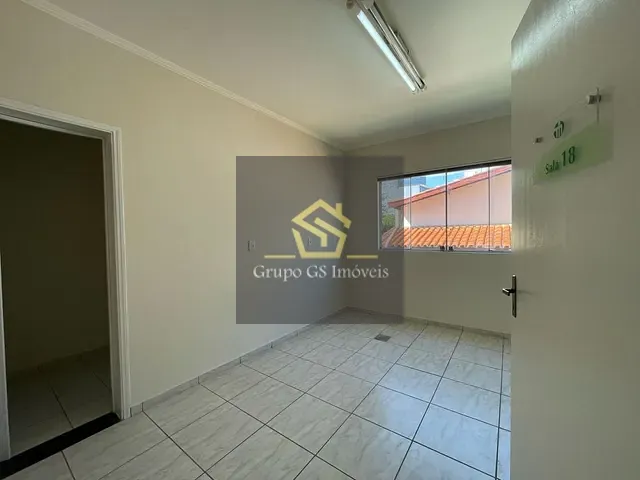 Prédio com 527m², para alugar, no bairro Vila Embare em Valinhos