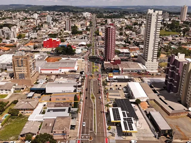 Prédio com 433m², à venda, no bairro Centro em Guarapuava