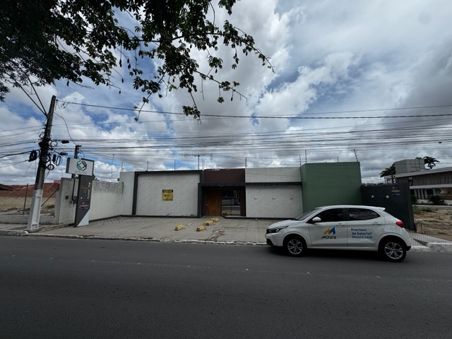 Prédio para alugar, no bairro Alto do Cruzeiro em Arapiraca