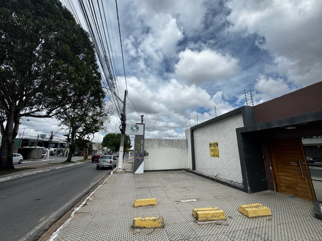 Prédio para alugar, no bairro Alto do Cruzeiro em Arapiraca
