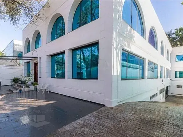 Prédio com 1250m², para alugar, no bairro Jardim Everest em São Paulo