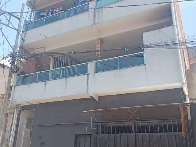 Prédio à venda, no bairro Vista do Sol em Belo Horizonte