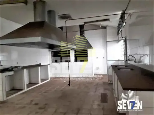 Prédio com 1470m², à venda, no bairro Vila Bonfim em Bauru