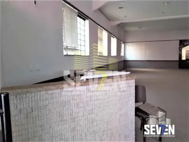 Prédio com 1470m², à venda, no bairro Vila Bonfim em Bauru