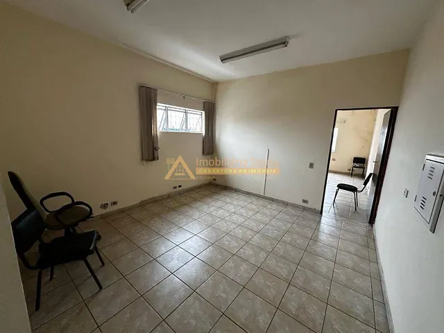 Prédio com 36m², para alugar, no bairro Centro em Jundiaí