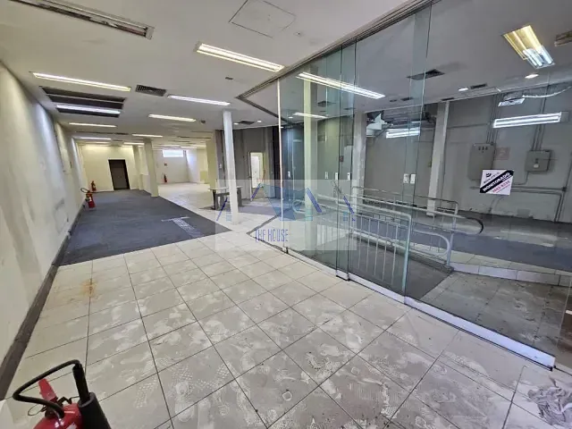 Prédio com 220m², para alugar, no bairro Porto Velho em São Gonçalo