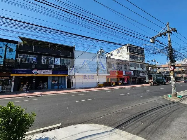 Prédio com 220m², para alugar, no bairro Porto Velho em São Gonçalo
