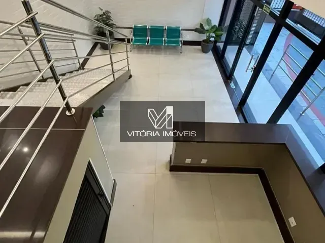 Prédio para alugar, no bairro Praia do Canto em Vitória