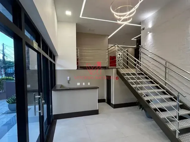 Prédio para alugar, no bairro Praia do Canto em Vitória