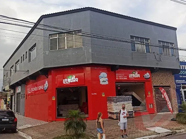 Prédio com 650m², à venda, no bairro Tupi em Praia Grande
