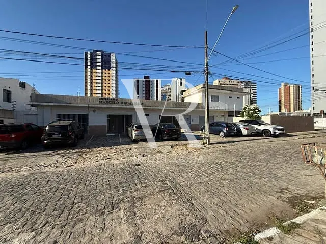 Prédio à venda, no bairro Manaíra em João Pessoa