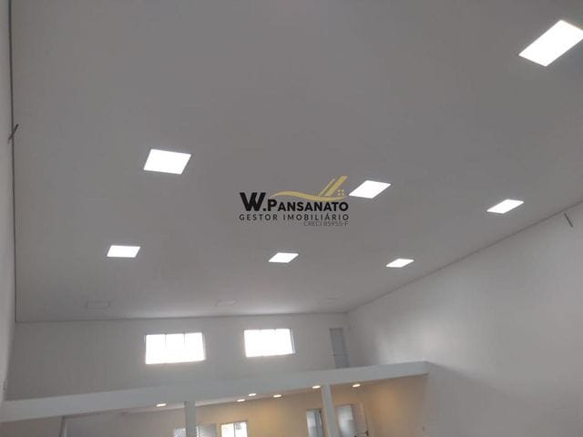 Prédio com 250m², para alugar, no bairro Vila Galvão em Guarulhos