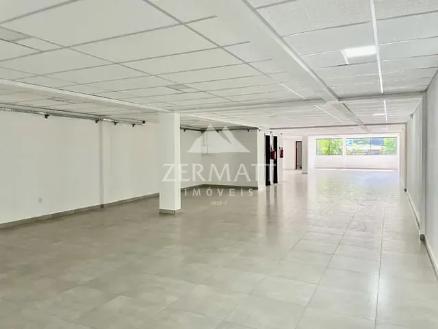 Prédio com 800m², para alugar, no bairro Garcia em Blumenau