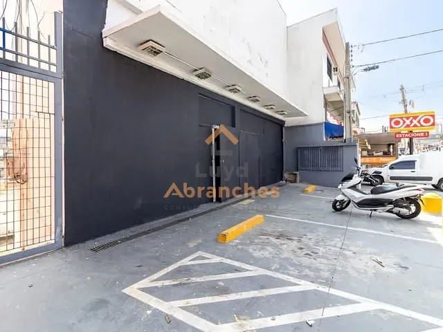 Prédio com 400m², para alugar, no bairro Imirim em São Paulo