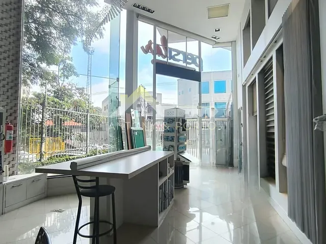 Prédio com 742m², para alugar, no bairro Parque Renato Maia em Guarulhos
