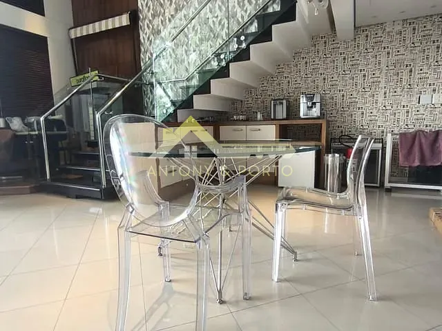 Prédio com 742m², para alugar, no bairro Parque Renato Maia em Guarulhos