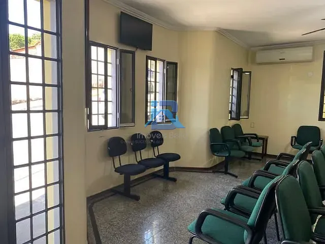 Prédio com 188m², à venda, no bairro Centro em Itatiba