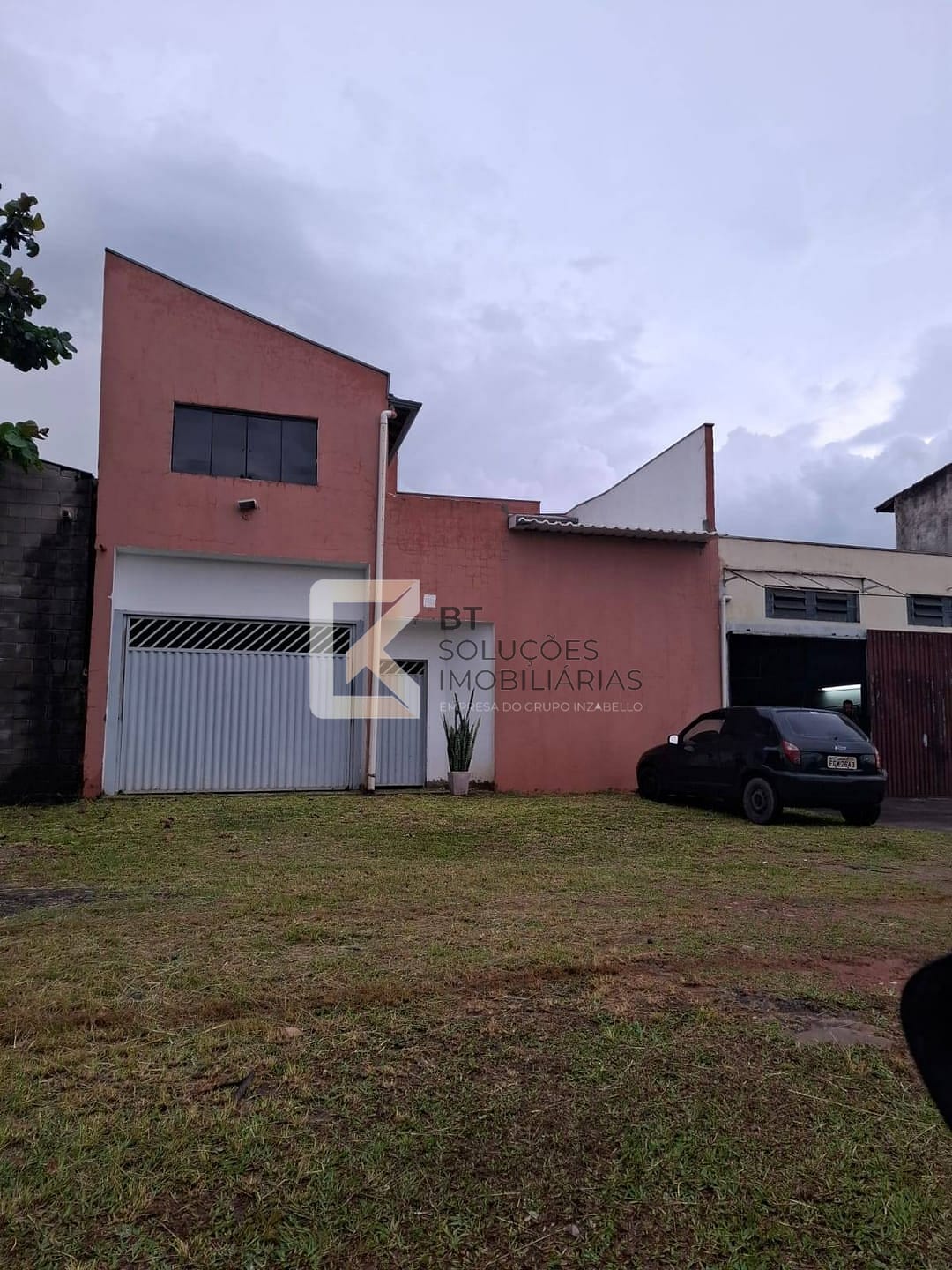 Prédio Inteiro à venda, 270m² - Foto 1