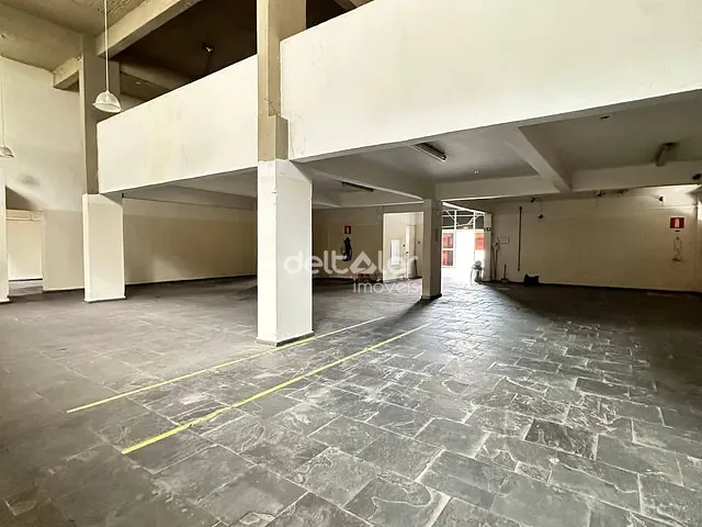 Prédio com 1200m², à venda, no bairro Planalto em Belo Horizonte