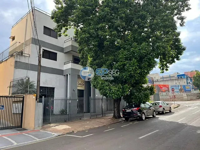 Prédio com 615m², à venda, no bairro Centro em Londrina