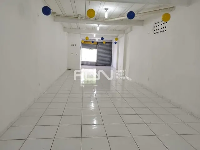 Prédio à venda, no bairro Parque Das Mangabas em Camaçari