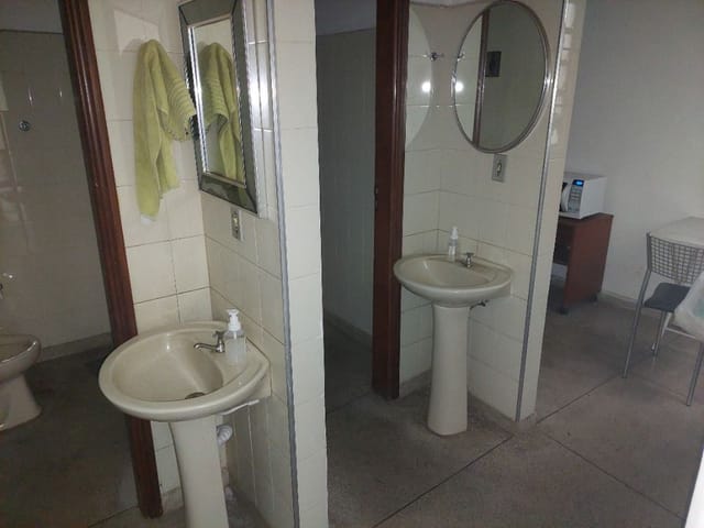Prédio com 384m², à venda, no bairro Vila Guarujá em Birigüi