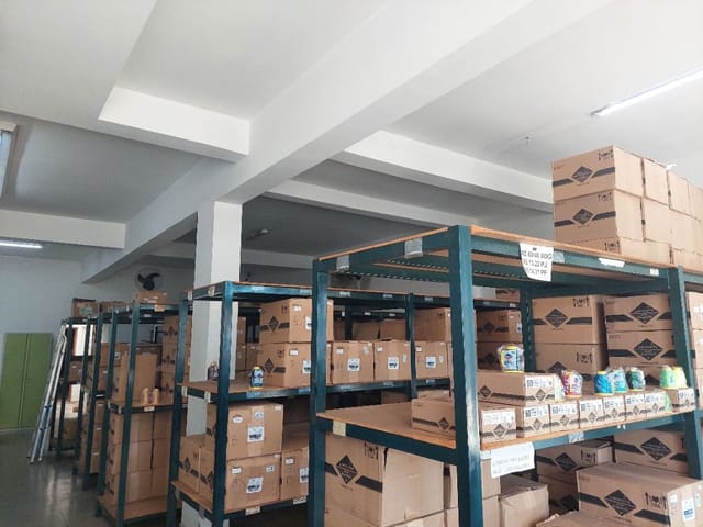 Prédio com 384m², à venda, no bairro Vila Guarujá em Birigüi