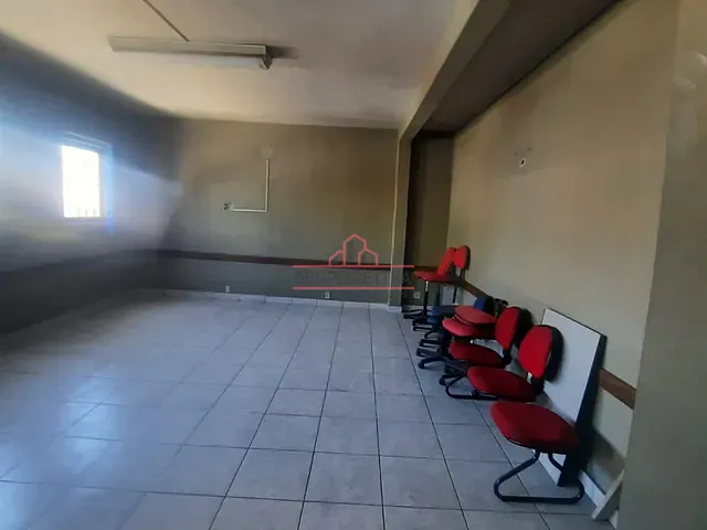 Prédio com 450m², à venda, no bairro Jardim Silveira em Barueri