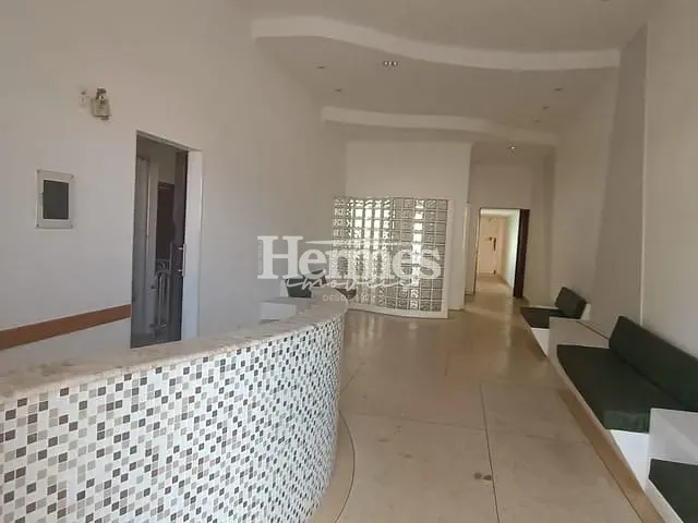 Prédio com 413m², à venda, no bairro Vila Bressani em Paulínia