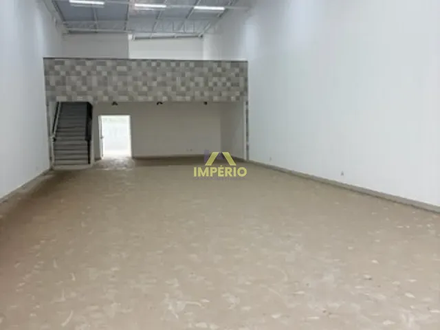 Loja com 336m², para alugar, no bairro Centro em Salto
