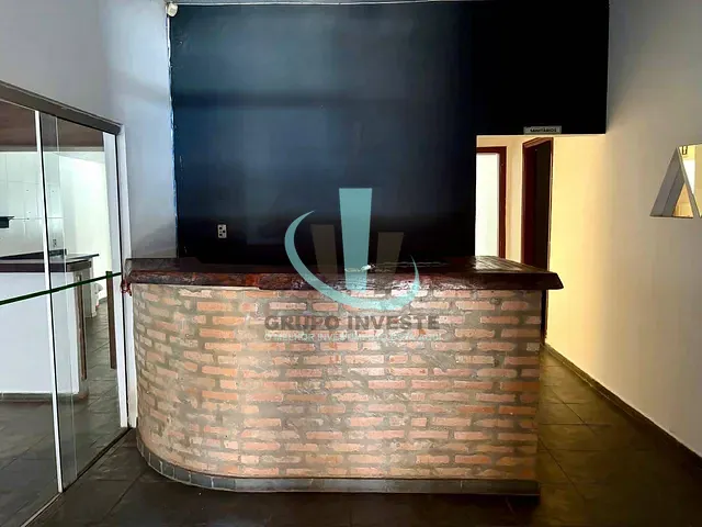 Prédio com 360m², à venda, no bairro Jardim Ártico em Araraquara