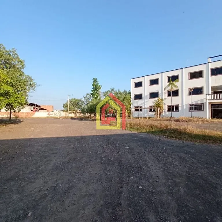Comercial para alugar com 1 banheiro, 10 vagas e 2800m² no Nova Marabá, Marabá (PA) — foto 2 de 4