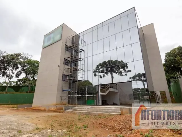 Prédio para alugar, no bairro Pilarzinho em Curitiba