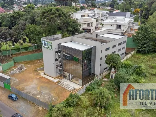 Prédio para alugar, no bairro Pilarzinho em Curitiba