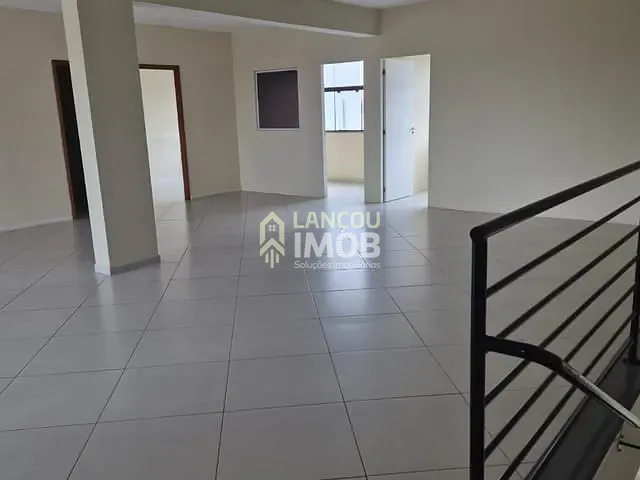 Prédio com 254m², para alugar, no bairro Centro em Jundiaí